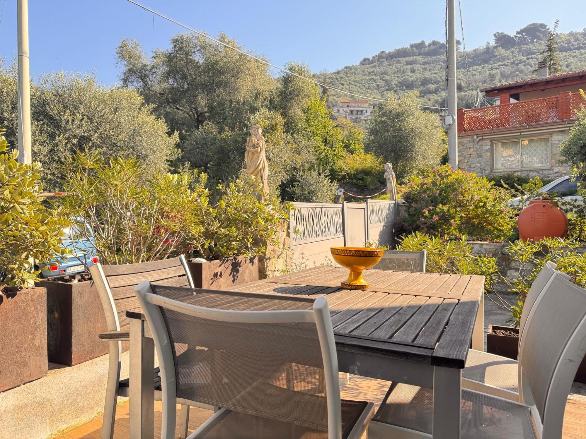 Casa Bisou Italia Wifi Et Parking Free Privato Villa Diano San Pietro Kültér fotó